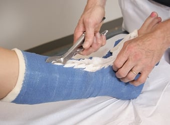 orthopedic-specialists-cast-removal.jpg